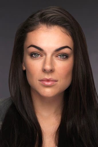 تصویر Serinda Swan