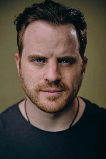 تصویر Robert Kazinsky
